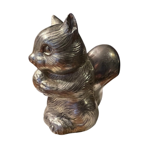 Vintage Cast Metal Squirrel Piggy Bank 1950s Japan Woodland Decor Accent Critter - Picture 3 of 7